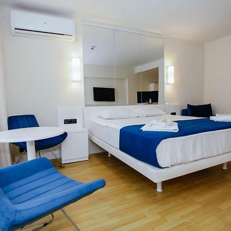 Апарт отель Orbi City Sea View - Special Category Батуми Экстерьер фото