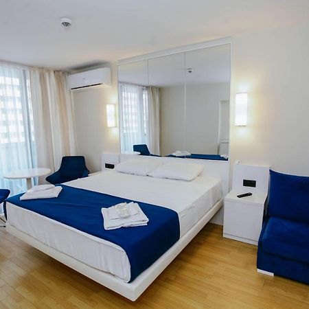 Апарт отель Orbi City Sea View - Special Category Батуми Экстерьер фото