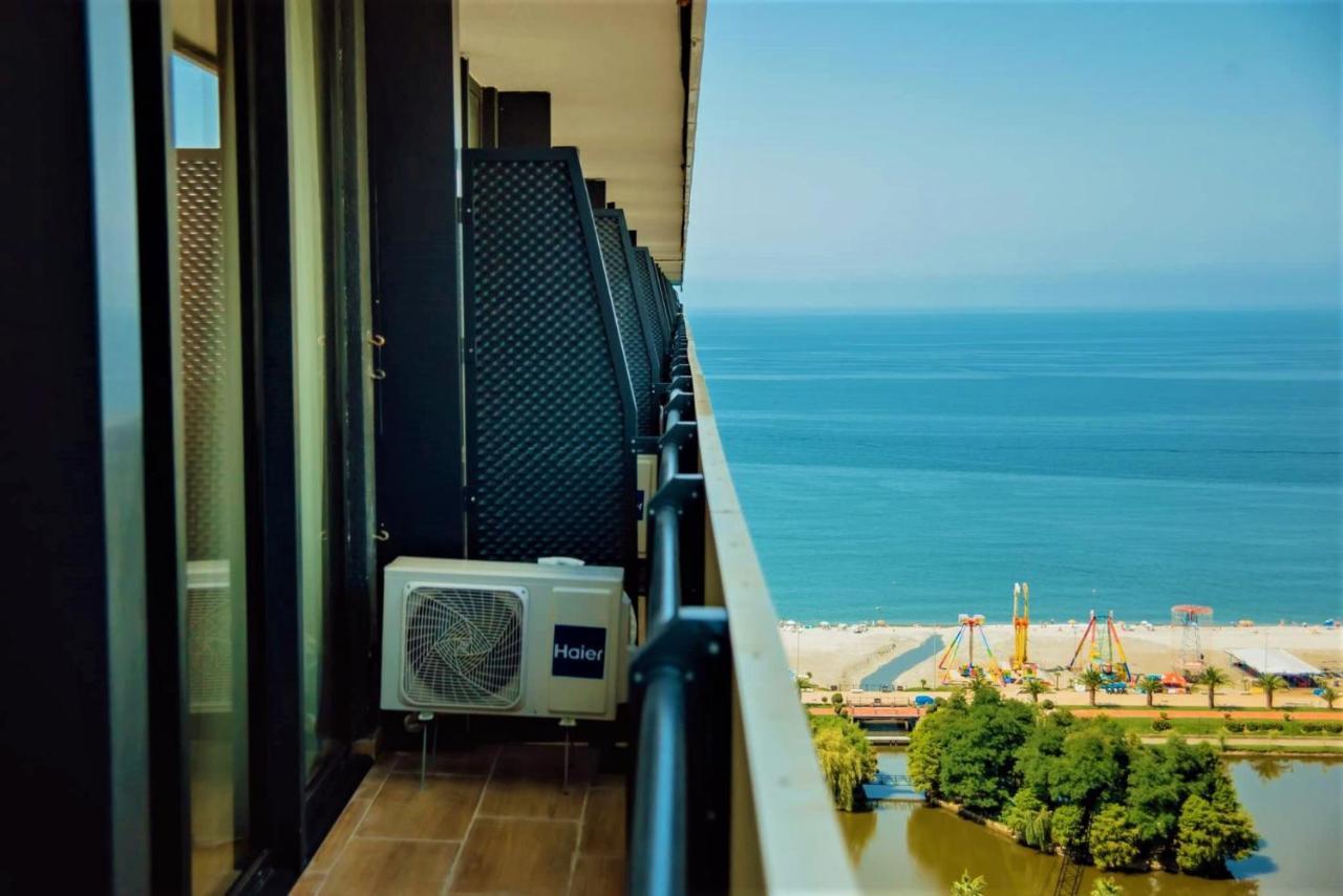 Апарт отель Orbi City Sea View - Special Category Батуми Экстерьер фото
