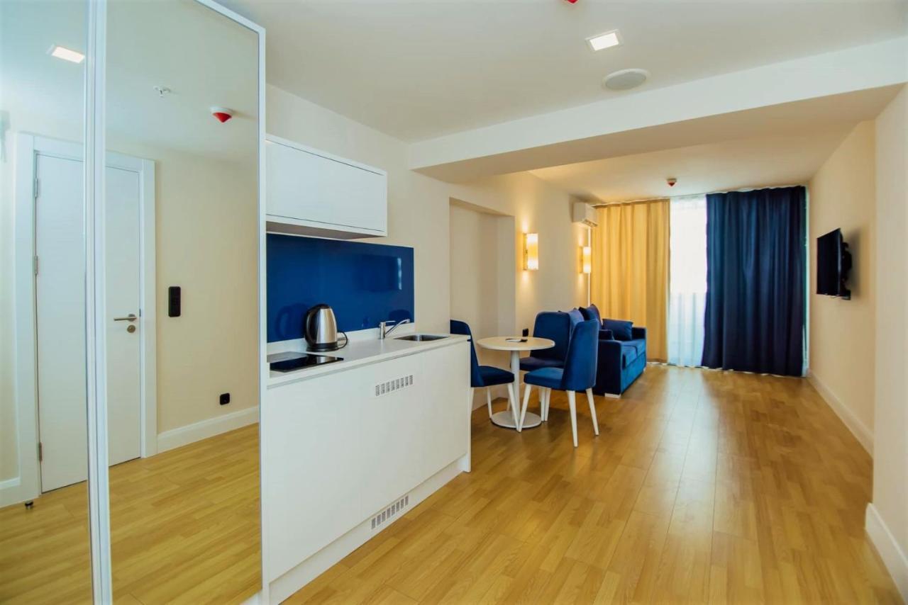 Апарт отель Orbi City Sea View - Special Category Батуми Экстерьер фото