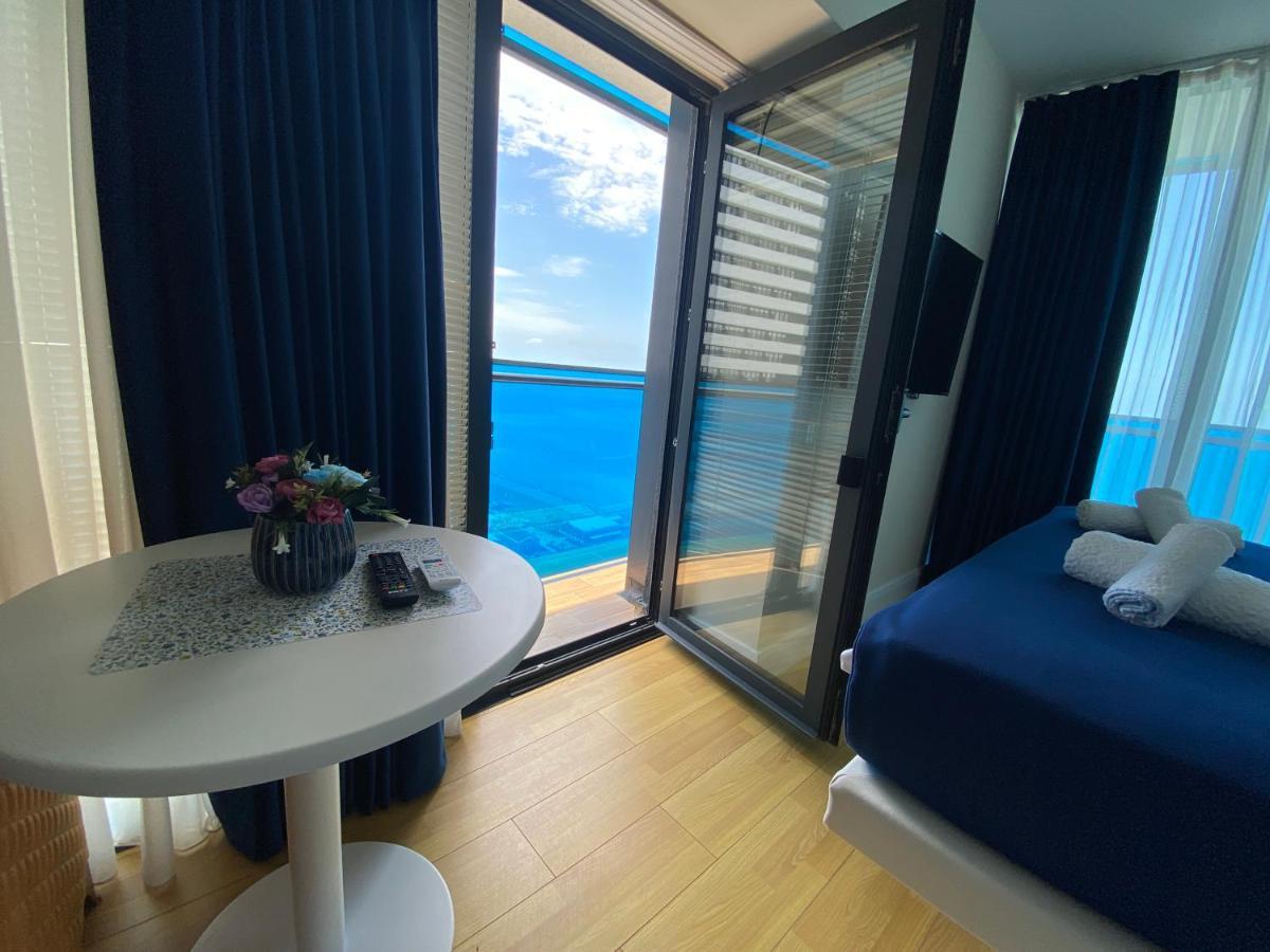 Апарт отель Orbi City Sea View - Special Category Батуми Экстерьер фото
