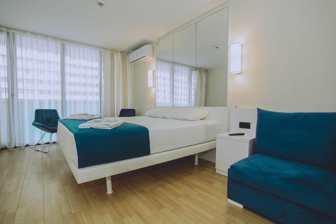 Апарт отель Orbi City Sea View - Special Category Батуми Экстерьер фото